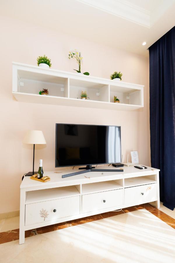 Two-Room Apartment In Elviria Near The Beach With Parking Marbella Buitenkant foto