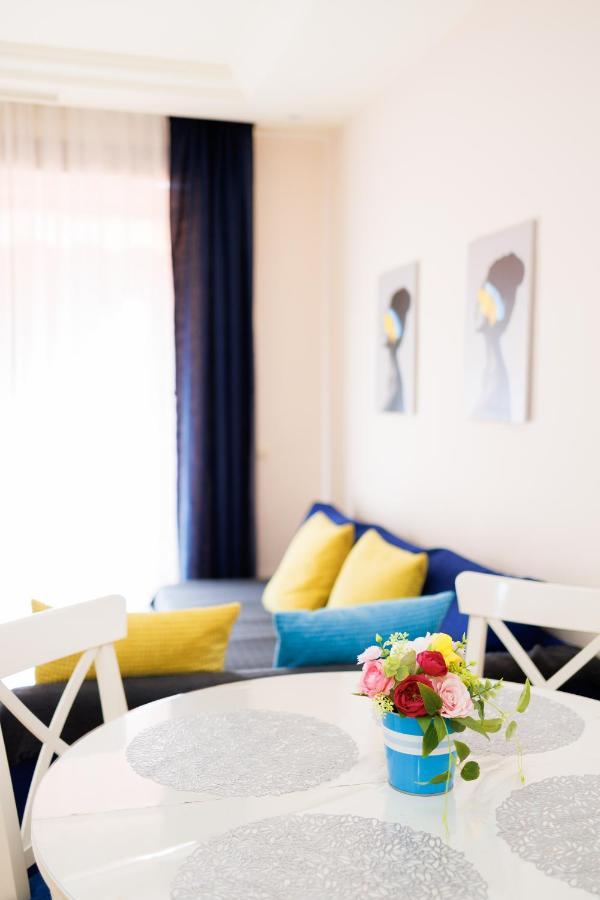 Two-Room Apartment In Elviria Near The Beach With Parking Marbella Buitenkant foto
