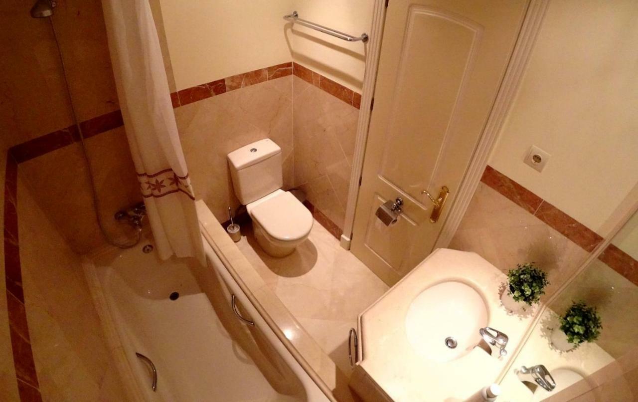 Two-Room Apartment In Elviria Near The Beach With Parking Marbella Buitenkant foto