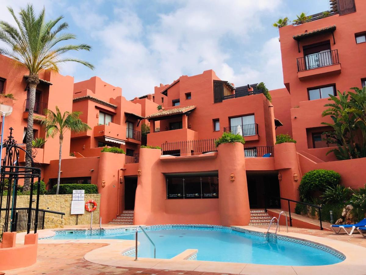 Two-Room Apartment In Elviria Near The Beach With Parking Marbella Buitenkant foto